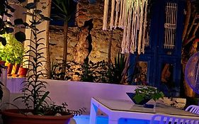 Hermes Trykonos Garden Thessaloniki - Central Oasis With Free Parking